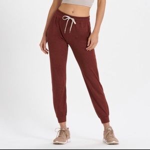 Vuori Performance Joggers - Long